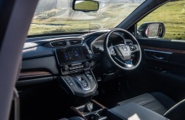 Honda CR-V Hybrid cockpit